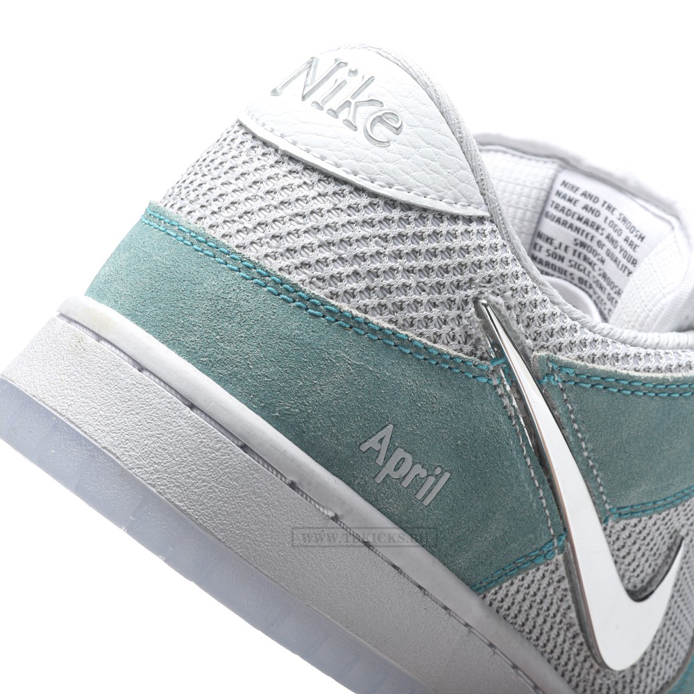 TBkicks Nike SB Dunk Low April Skateboards